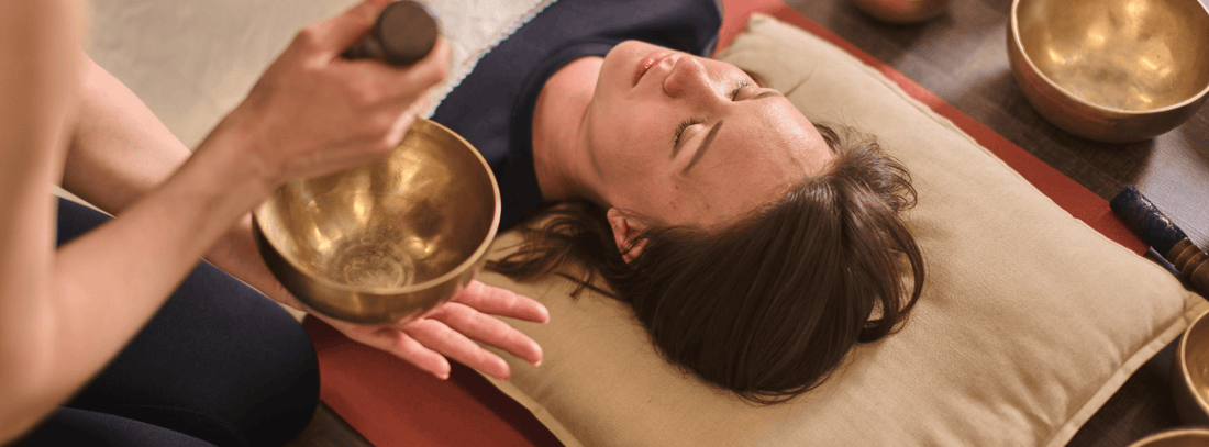 De helende klanken van klankschalen voor jouw yoga en meditatie