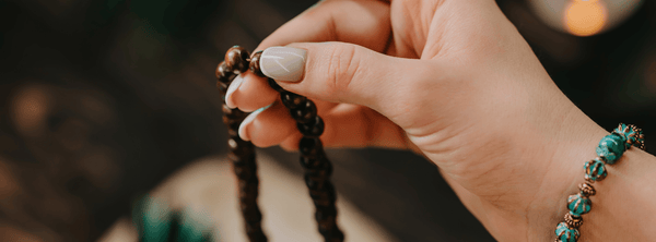 Mantra-Meditation: Die Kraft der Wiederholung für inneren Frieden und Konzentration