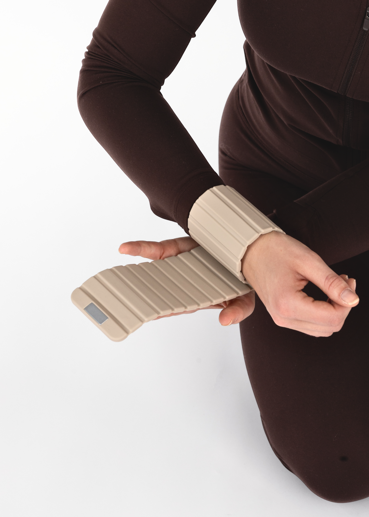 Yogi Essentials Gewichten NEW Magnetic Weight Bands 0,5 kg - Silk Beige